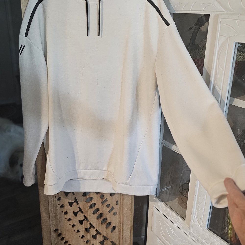 Velocity White and Black Sweatshirt